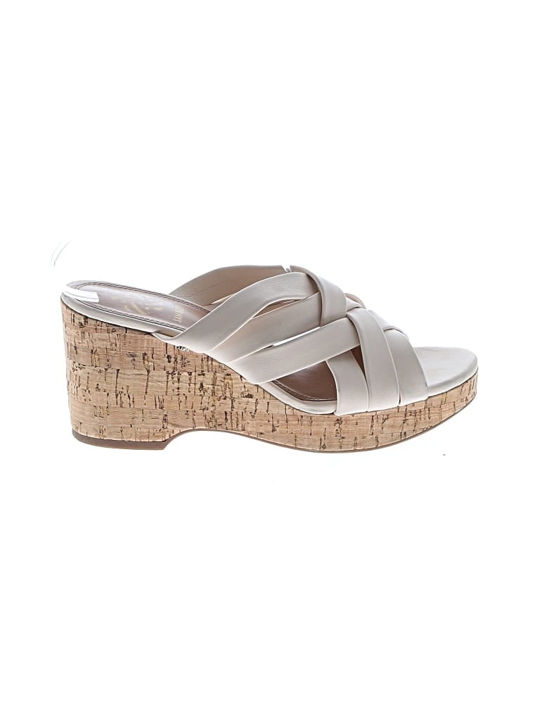 Click to view more detailed imagery on our partner's website Pre-owned Sam & Libby Wedges In White