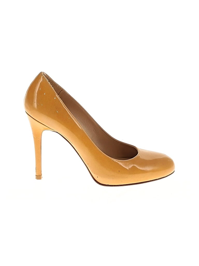 Pre-owned Stuart Weitzman Heels In Yellow