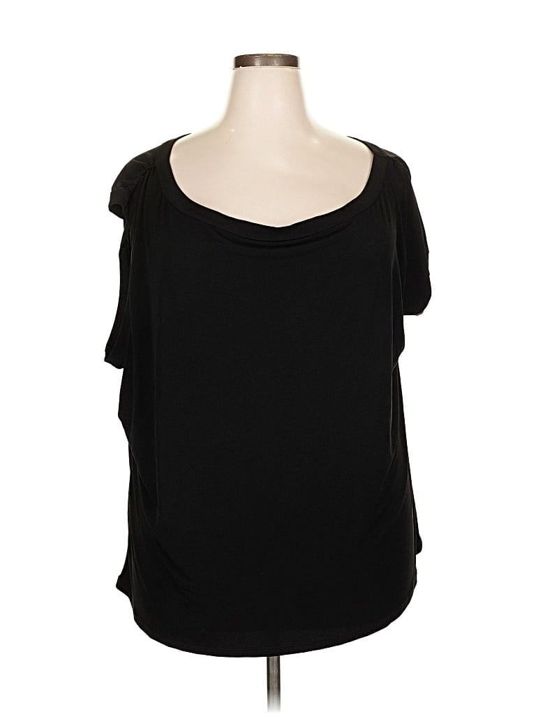 Pre-owned Torrid Sleeveless T-shirt In Black