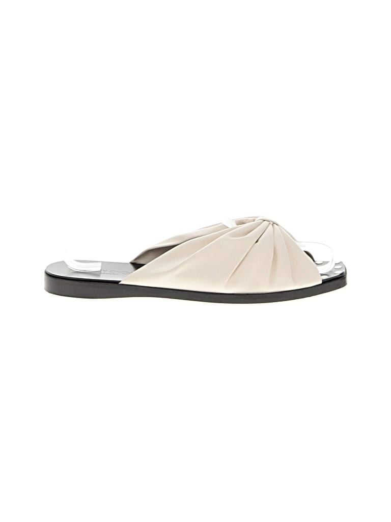 Click to view more detailed imagery on our partner's website Pre-owned Jimmy Choo Sandals In White