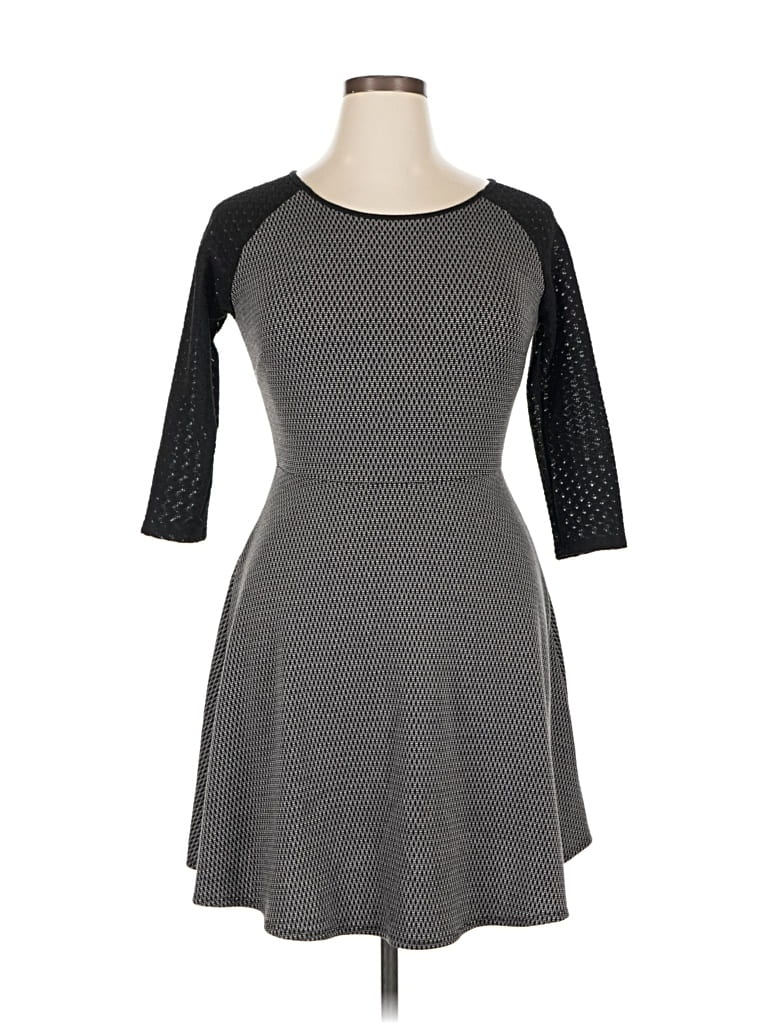 Pre-owned Maurices Casual Dress In Gray