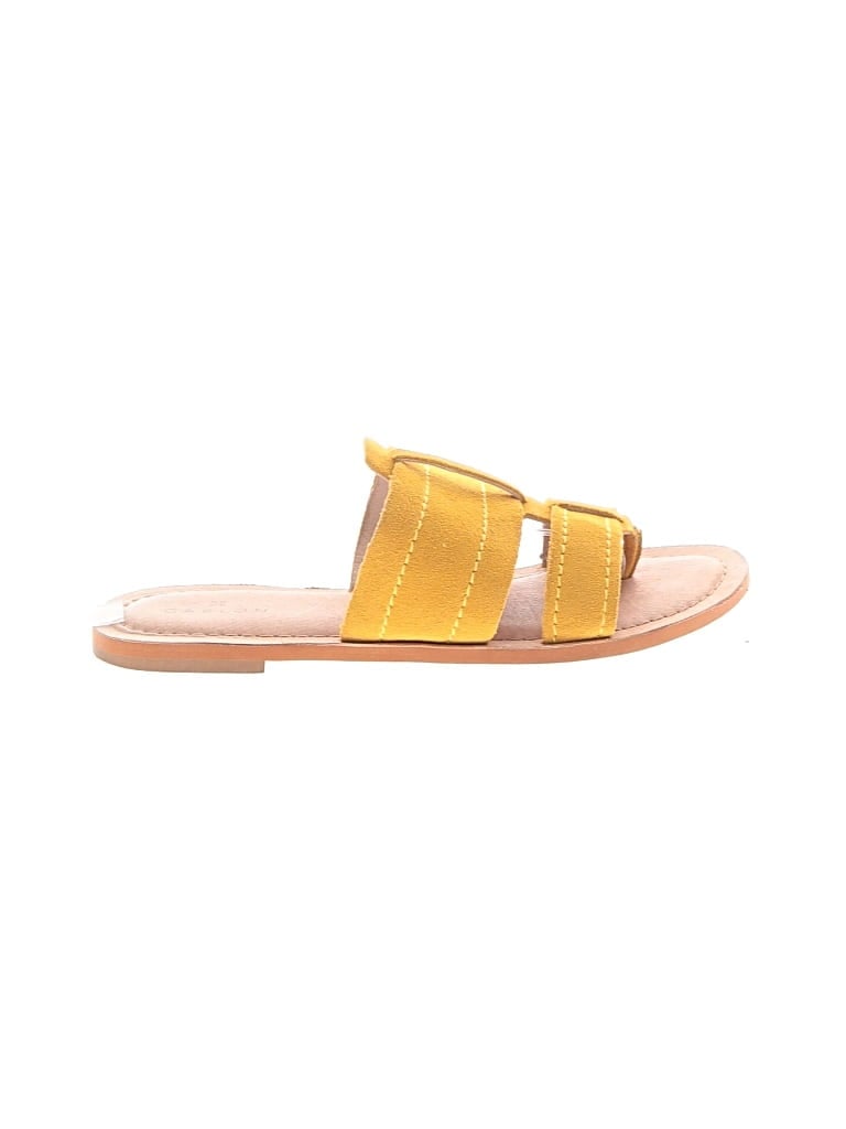 Click to view more detailed imagery on our partner's website Pre-owned Caslon Sandals In Brown