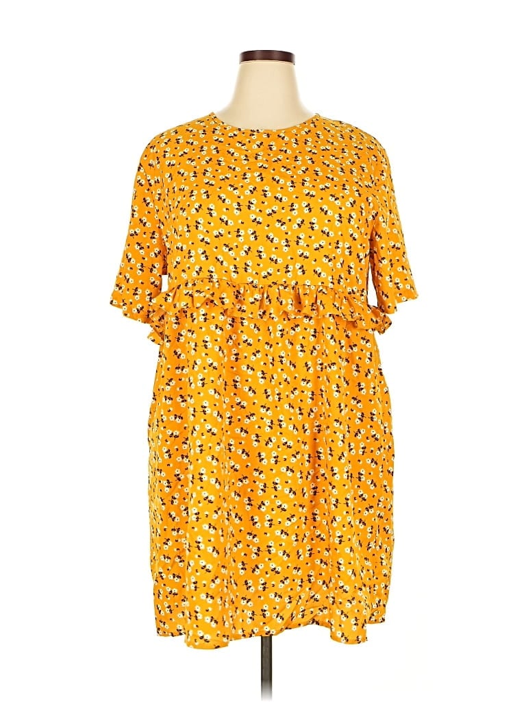 Pre-owned Boohoo Casual Dress In Yellow