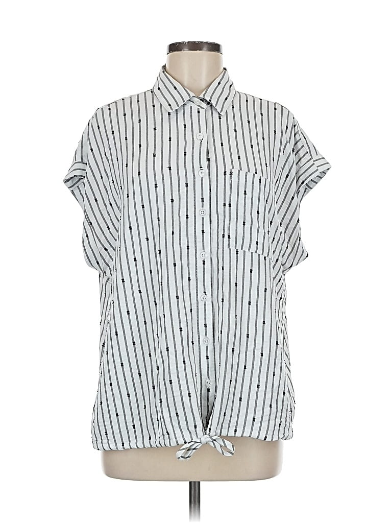 Pre-owned Torrid Short Sleeve Blouse In Silver