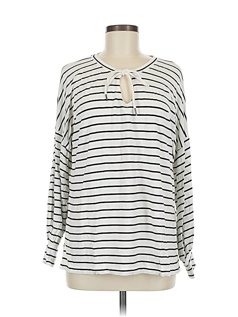 CABI Pre-owned Pullover Sweater In White