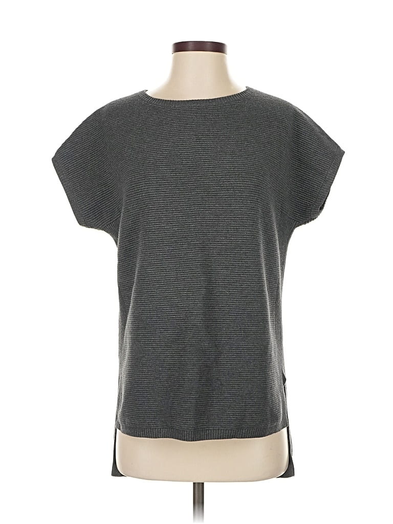 Pre-owned Athleta Short Sleeve T-shirt In Gray