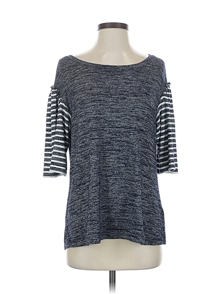 Click to view more detailed imagery on our partner's website Pre-owned Gap 3/4 Sleeve T-shirt In Gray