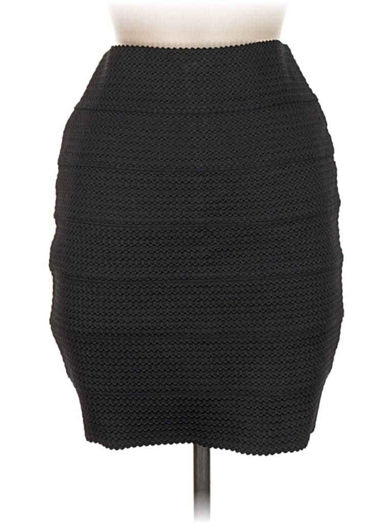 Pre-owned Xhilaration Casual Skirt In Black