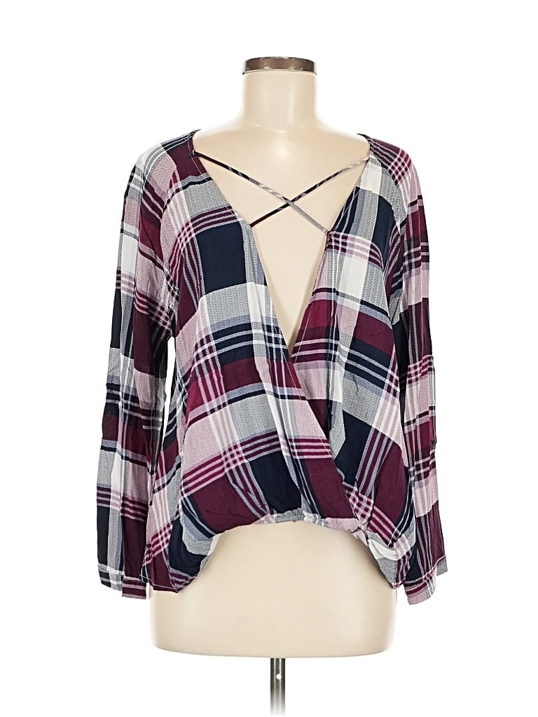 Click to view more detailed imagery on our partner's website Pre-owned Umgee Long Sleeve Blouse In Burgundy