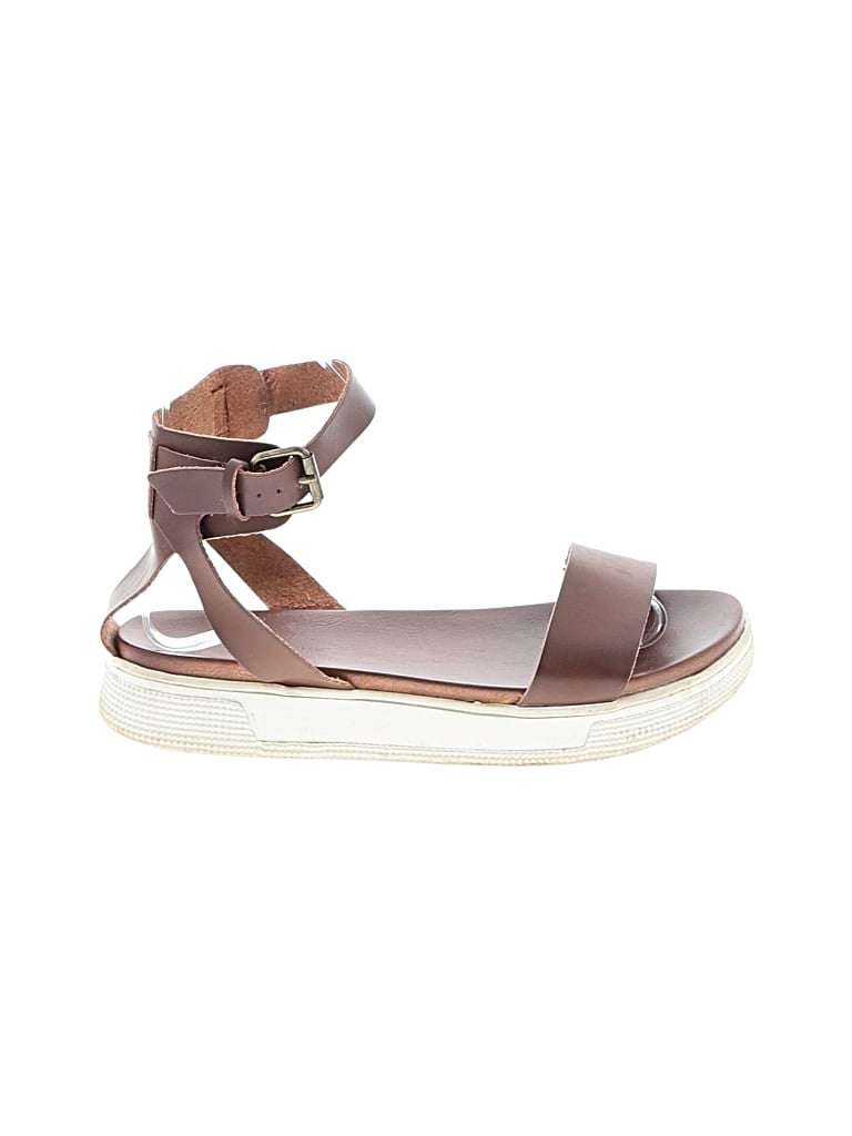 Pre-owned Mia Kids' Sandals In Brown