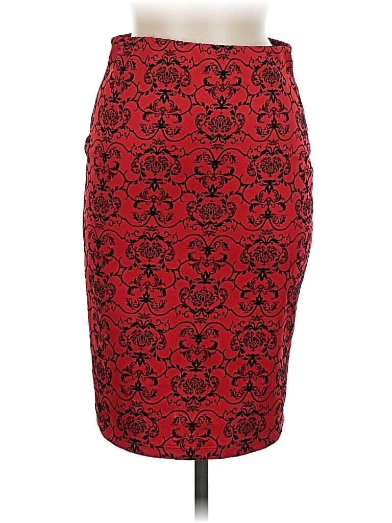 Click to view more detailed imagery on our partner's website Pre-owned Rue21 Formal Skirt In Red