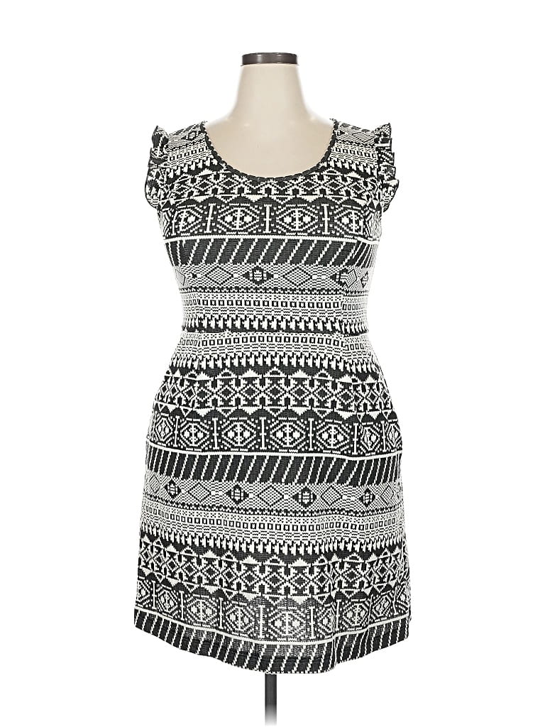 Pre-owned Xhilaration Casual Dress In Gray