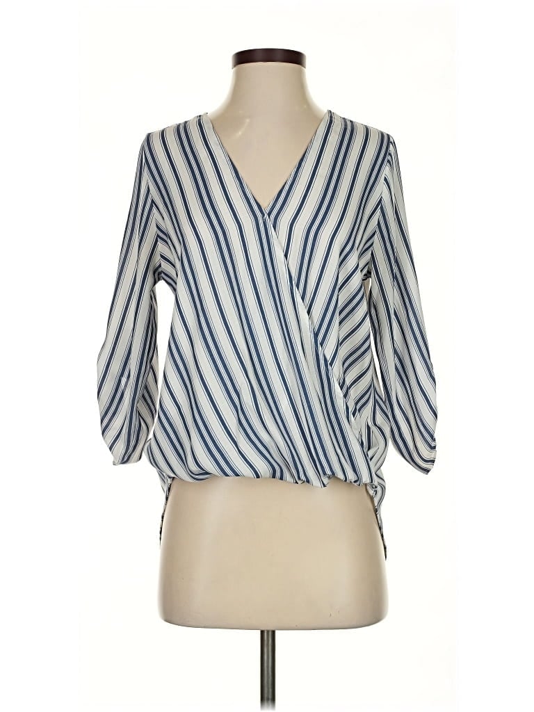 Click to view more detailed imagery on our partner's website Pre-owned West Kei 3/4 Sleeve Blouse In Blue
