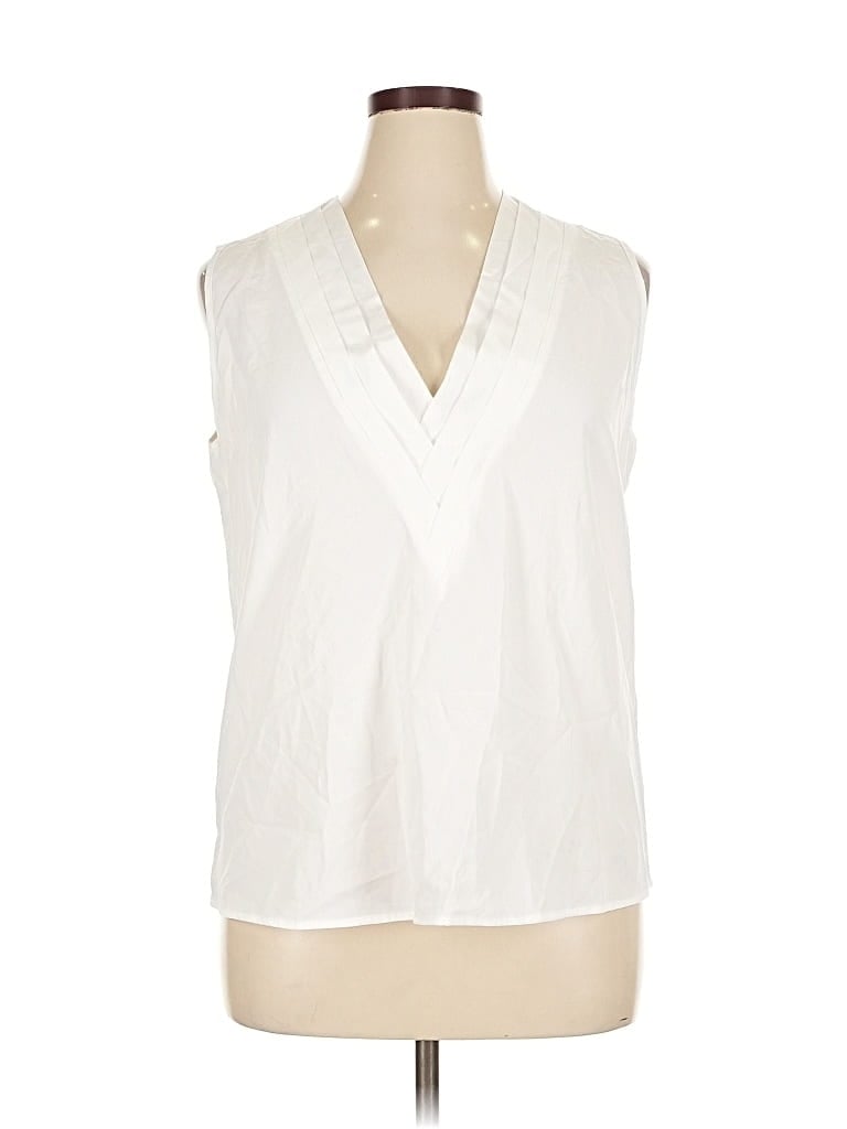 Noracora Sleeveless Blouse In White