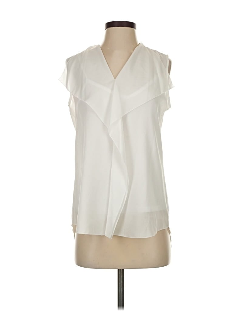 Click to view more detailed imagery on our partner's website Pre-owned Liz Claiborne Sleeveless Blouse In White
