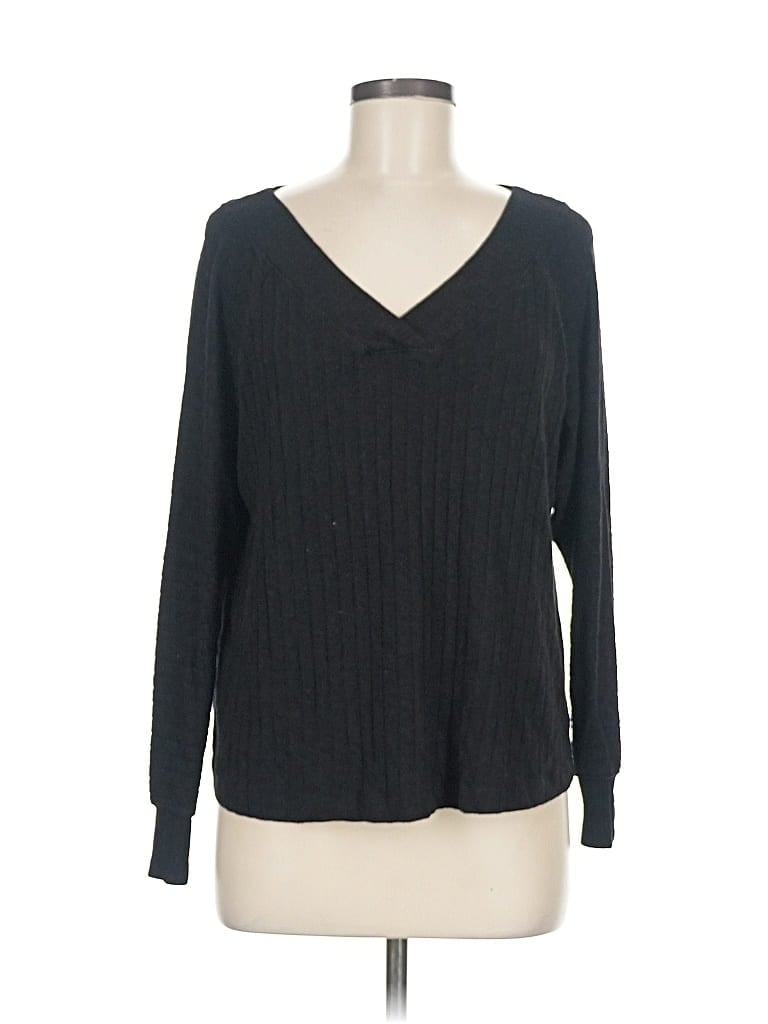 Click to view more detailed imagery on our partner's website Pre-owned Michael Stars Long Sleeve Top Black V Neck Tops