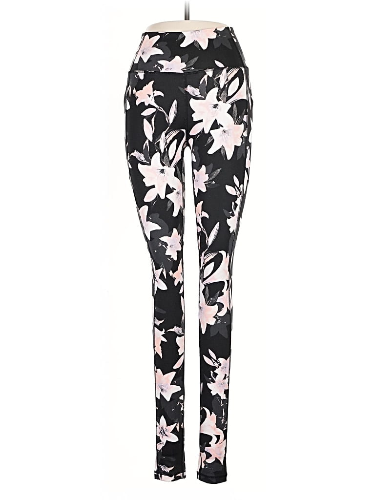 Click to view more detailed imagery on our partner's website Pre-owned Victoria's Secret Leggings In Black