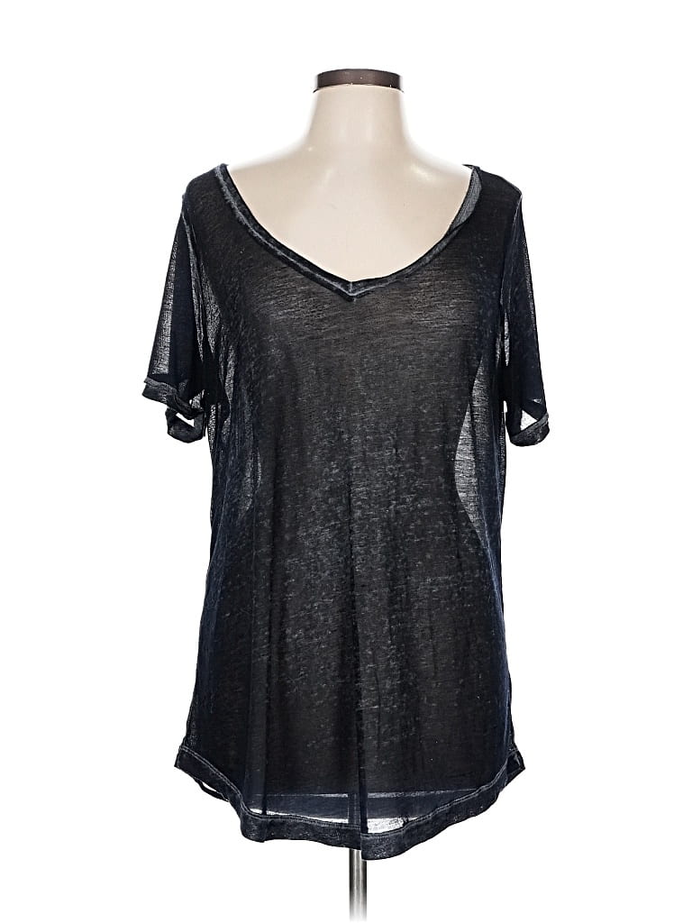 Pre-owned Torrid Short Sleeve T-shirt In Black
