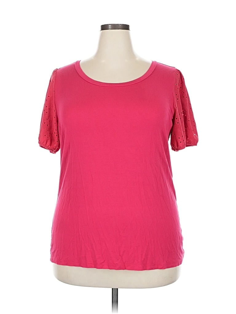 Pre-owned Torrid Short Sleeve T-shirt In Pink