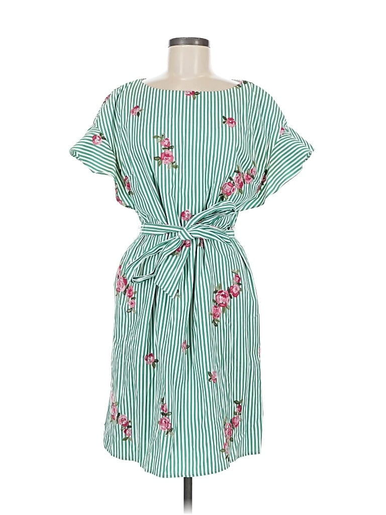 Click to view more detailed imagery on our partner's website Pre-owned Nine West Casual Dress In Green