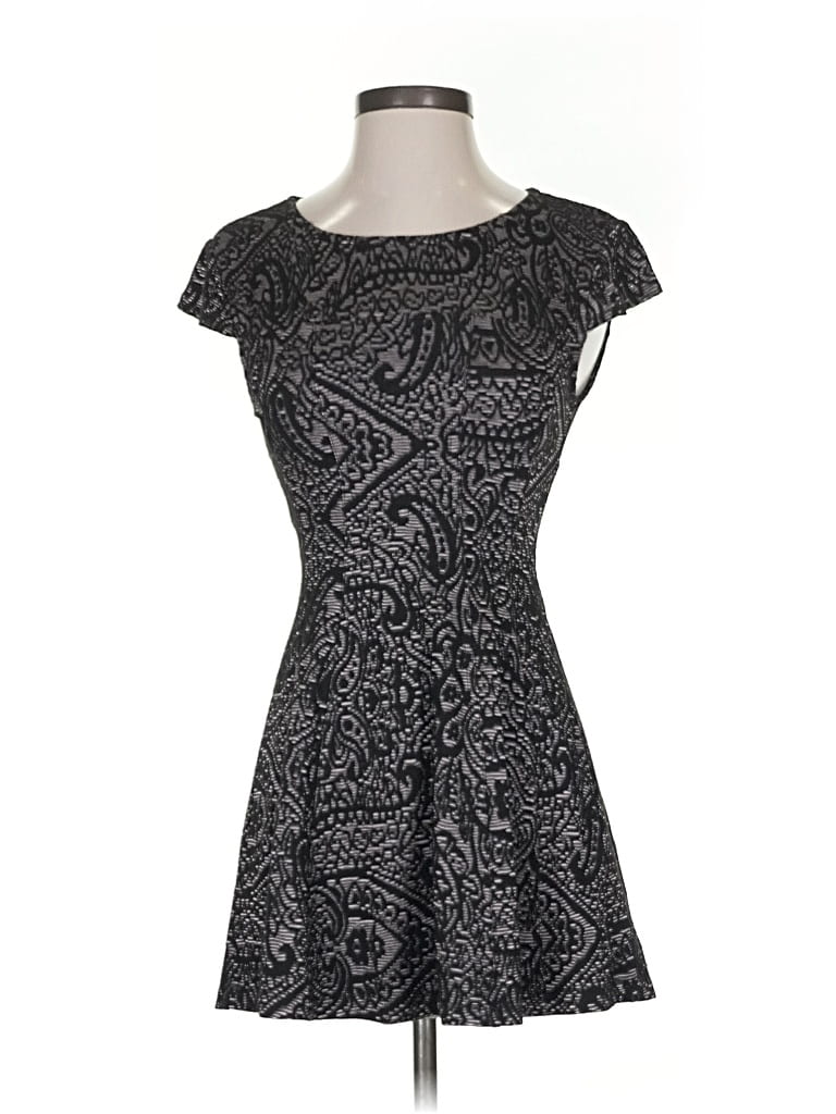 Click to view more detailed imagery on our partner's website Pre-owned Rd Style Cocktail Dress In Gray