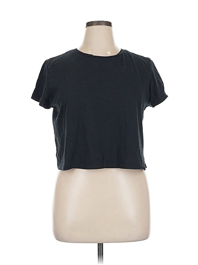 Pre-owned Universal Thread Short Sleeve T-shirt In Black