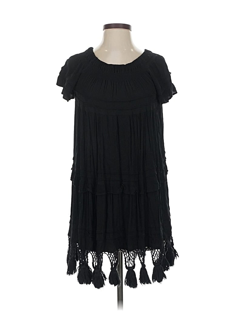 Click to view more detailed imagery on our partner's website Pre-owned Vintage Havana Short Sleeve Top Black Cold Shoulder Neckline Tops