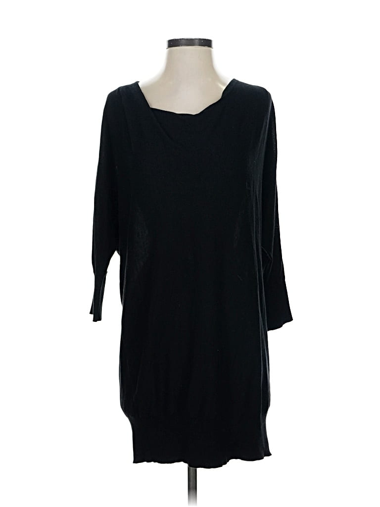 Click to view more detailed imagery on our partner's website Pre-owned Vince Casual Dress In Black