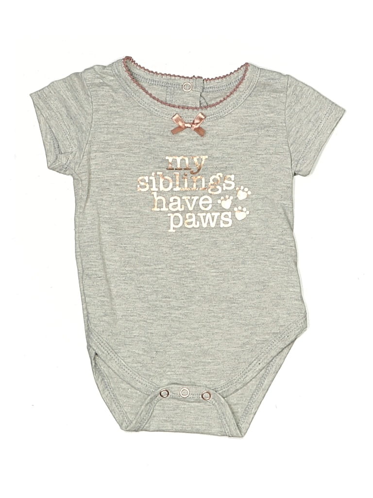 Click to view more detailed imagery on our partner's website Pre-owned Tahari Babies' Short Sleeve Onesie In Gray