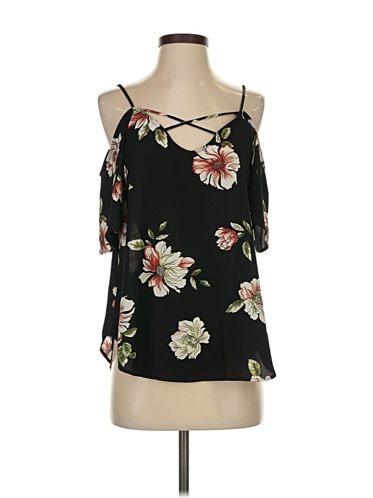Pre-owned Kaileigh Sleeveless Blouse In Black