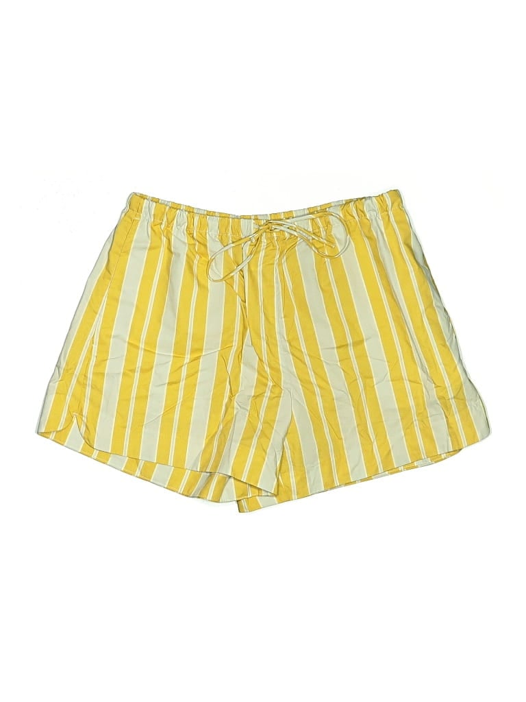 Pre-owned H&m Shorts In Yellow