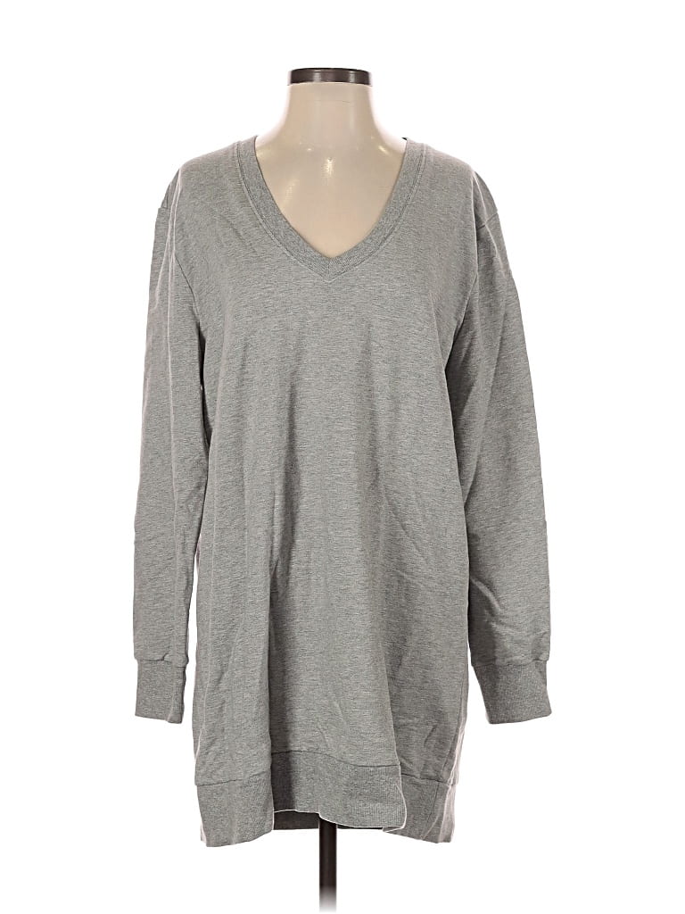 Click to view more detailed imagery on our partner's website Pre-owned Norma Kamali Pullover Sweater In Gray