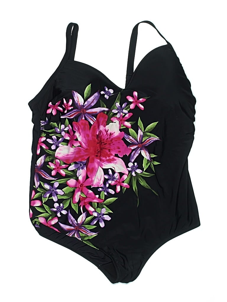 Click to view more detailed imagery on our partner's website Pre-owned Avenue One Piece Swimsuit In Black