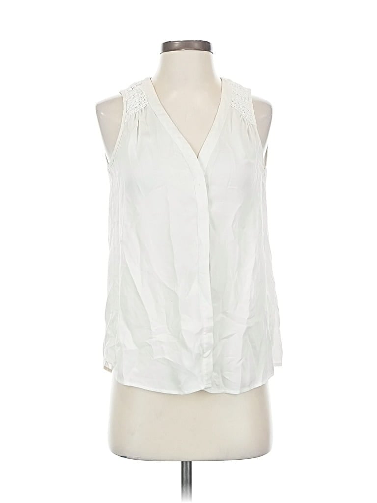 Click to view more detailed imagery on our partner's website Pre-owned Joie Sleeveless Silk Top White Plunge Neckline Tops