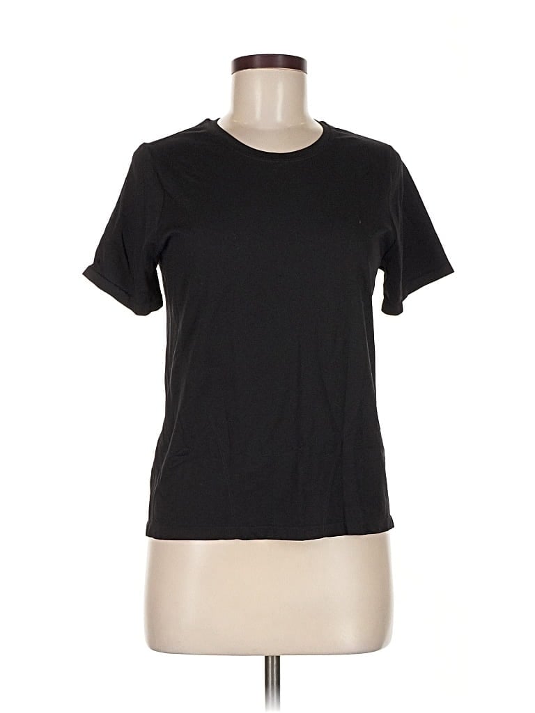 Pre-owned Fabletics Short Sleeve T-shirt In Black