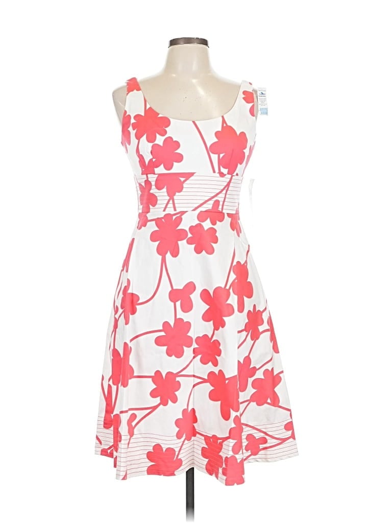 Click to view more detailed imagery on our partner's website Pre-owned Maggy London Cocktail Dress In White