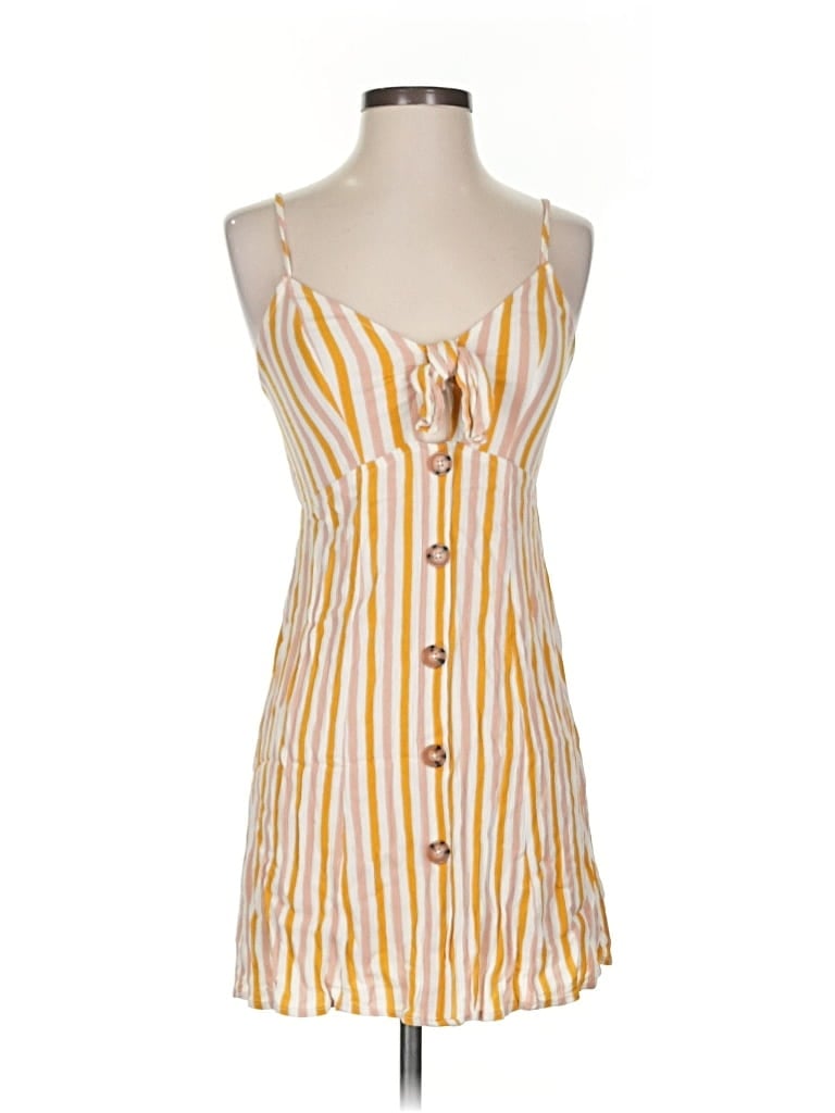 Pre-owned Xhilaration Casual Dress In Yellow