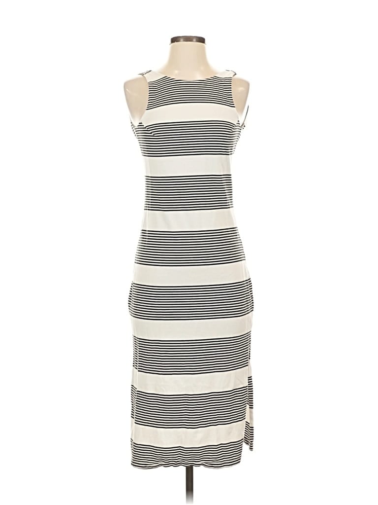 Pre-owned Hurley Casual Dress In Gray