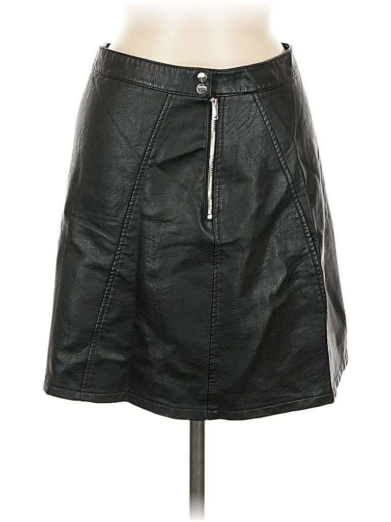 Pre-owned Zara Basic Faux Leather Skirt In Black