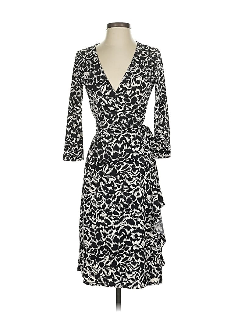Click to view more detailed imagery on our partner's website Pre-owned Bcbgmaxazria Cocktail Dress In Black