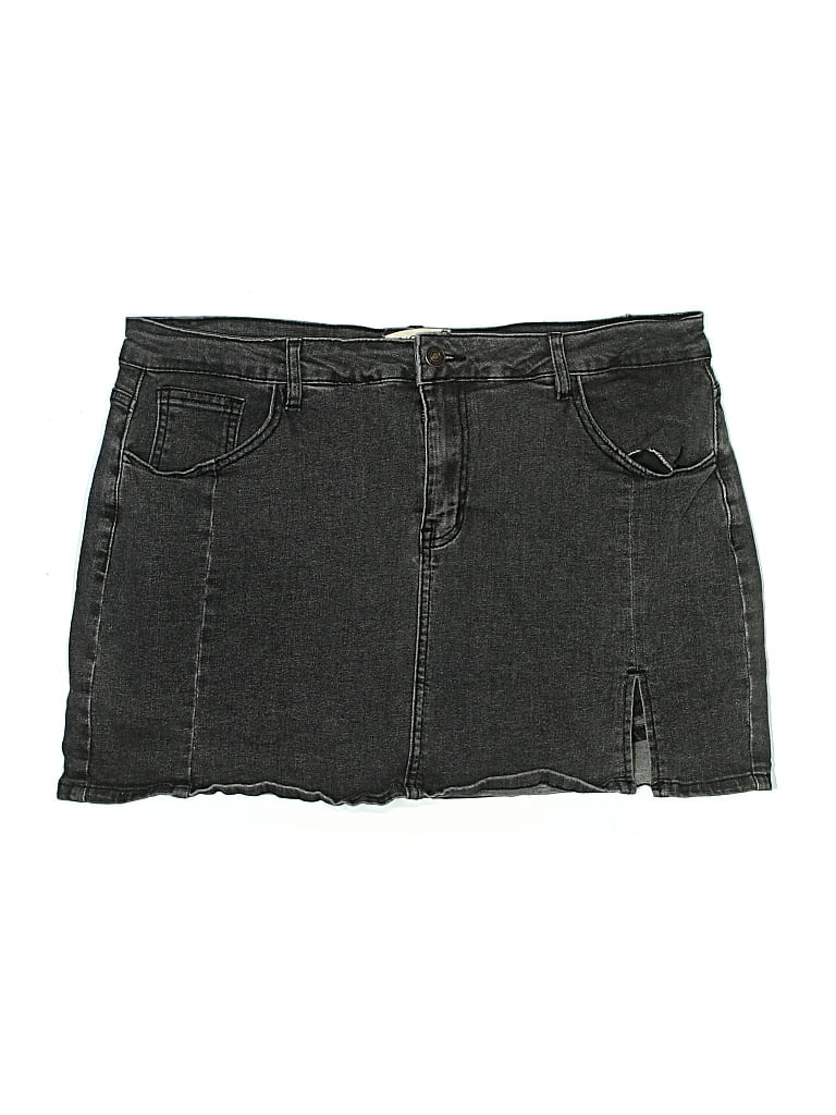 Pre-owned Luvamia Denim Shorts In Gray