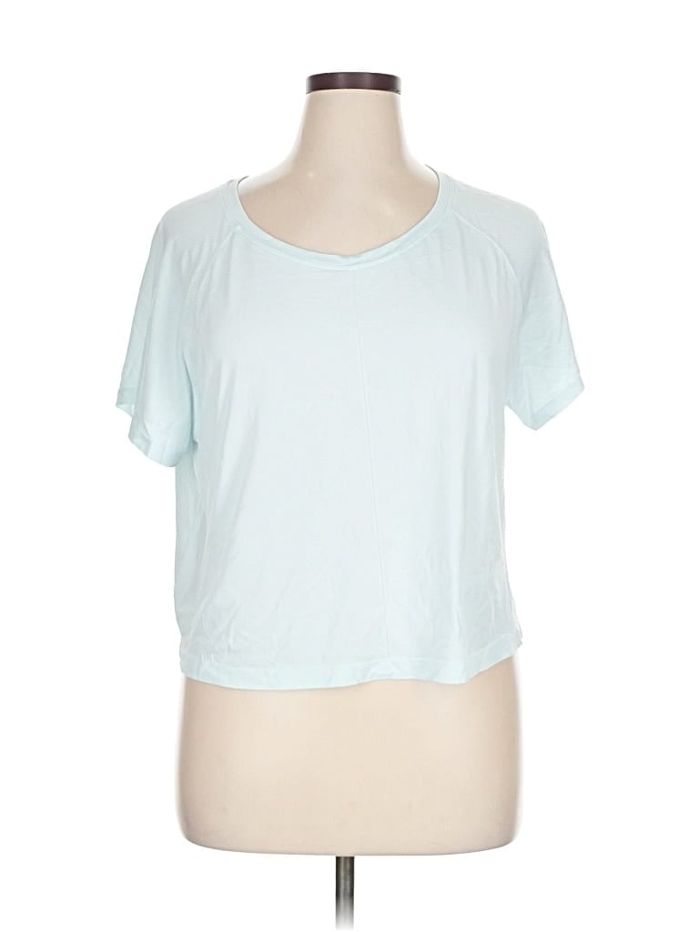 Pre-owned All In Motion Short Sleeve T-shirt In Blue