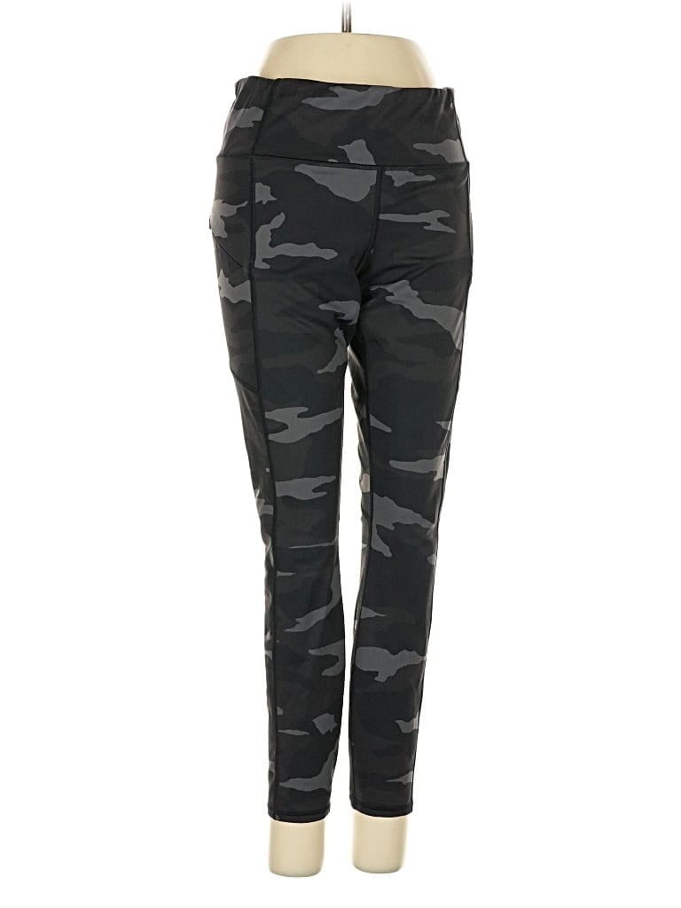 Click to view more detailed imagery on our partner's website Pre-owned Athleta Active Pants In Black