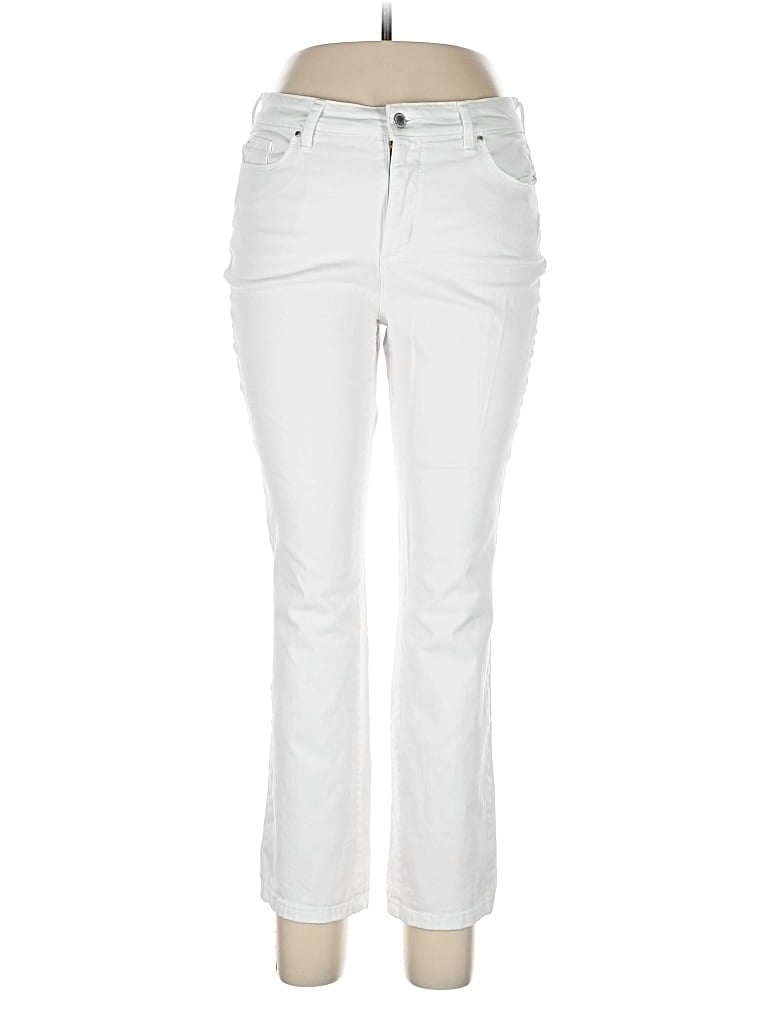 Click to view more detailed imagery on our partner's website Pre-owned Charter Club Jeans In White