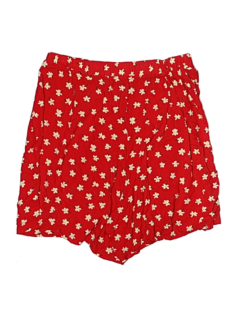 Click to view more detailed imagery on our partner's website Pre-owned Asos Curve Shorts In Red