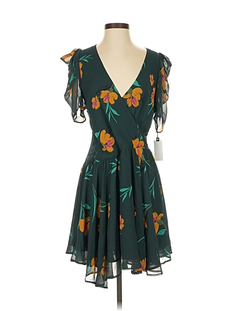 Pre-owned Astr Cocktail Dress In Green