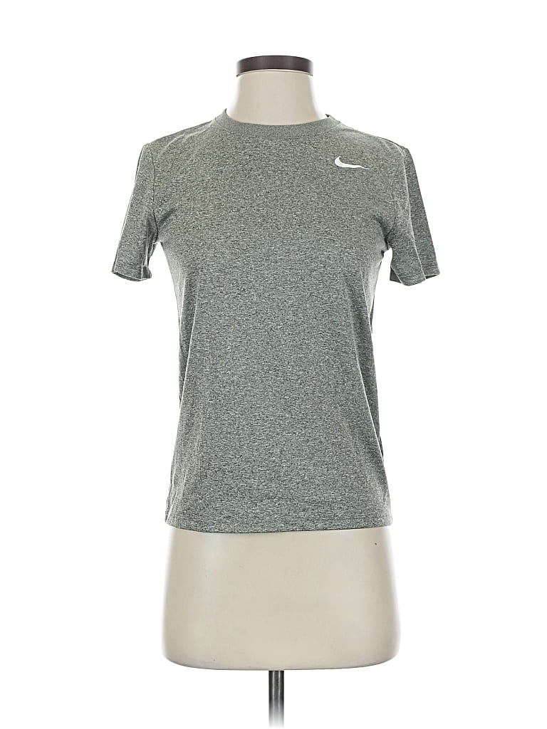 NIKE Pre-owned Active T-shirt In Silver