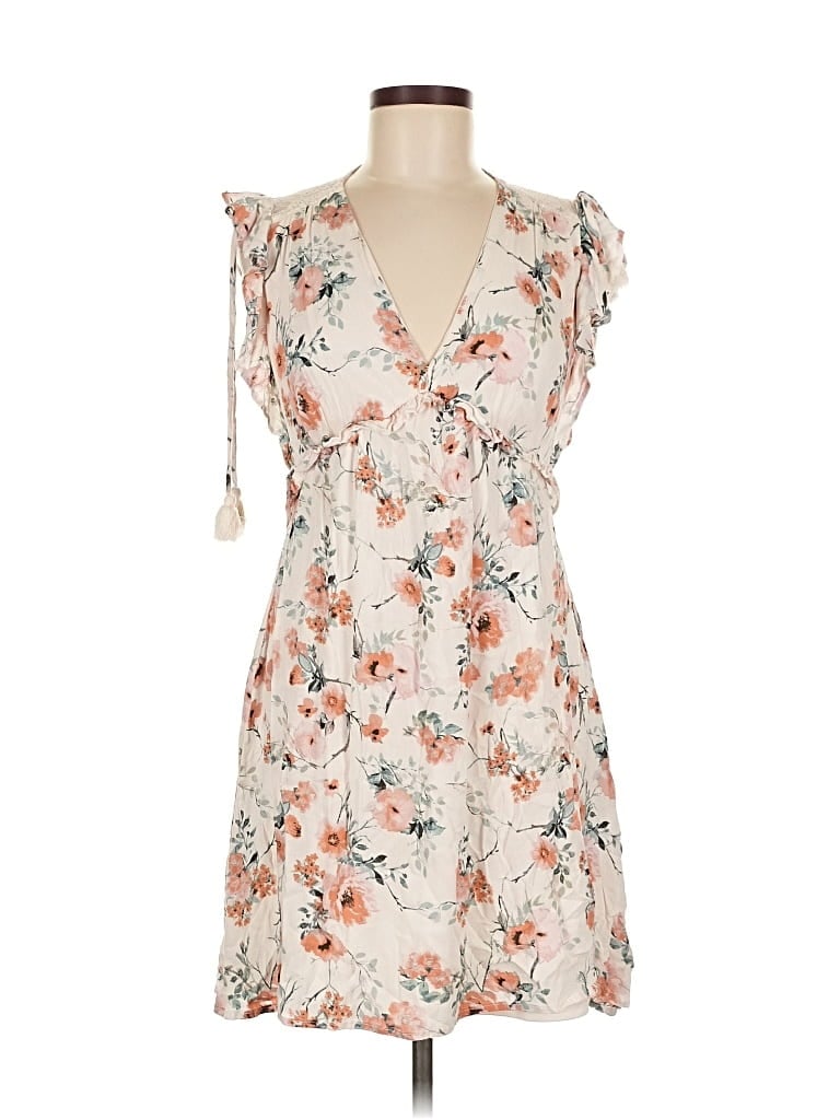 Pre-owned Xhilaration Casual Dress In White