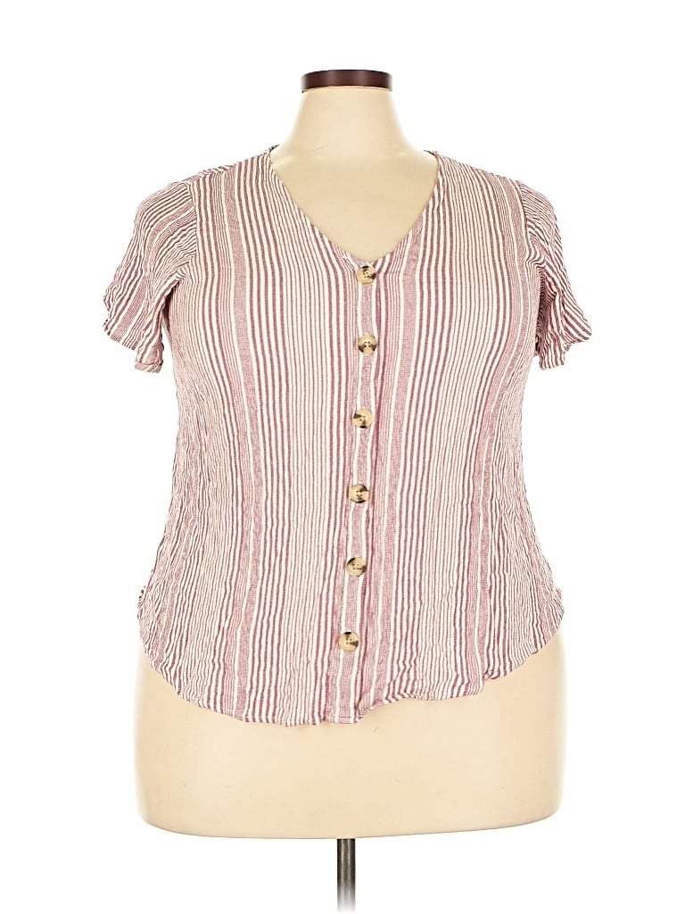Pre-owned Torrid Short Sleeve Blouse In Burgundy