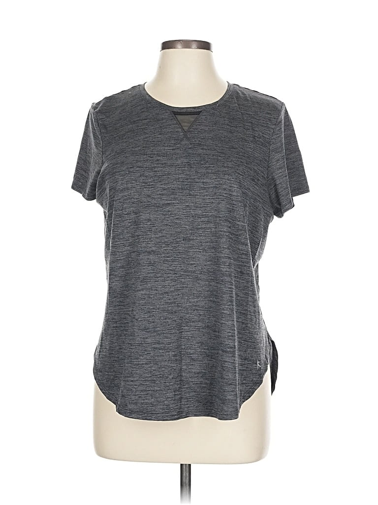 Pre-owned Danskin Now Active T-shirt In Gray